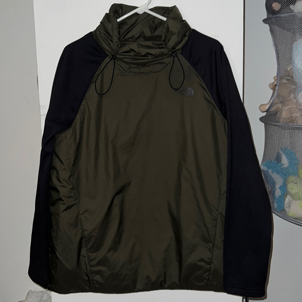 North face pull over